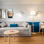 Adagio La Defense Kleber Aparthotel 3*