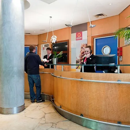 Aparthotel Adagio La Defense Kleber 4*