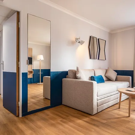 Aparthotel Adagio La Defense Kleber 4*