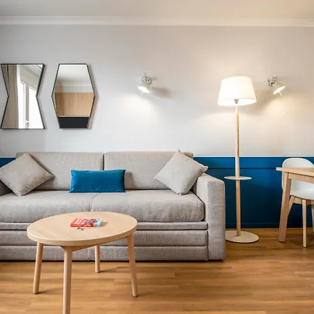 Adagio La Defense Kleber Aparthotel 4*