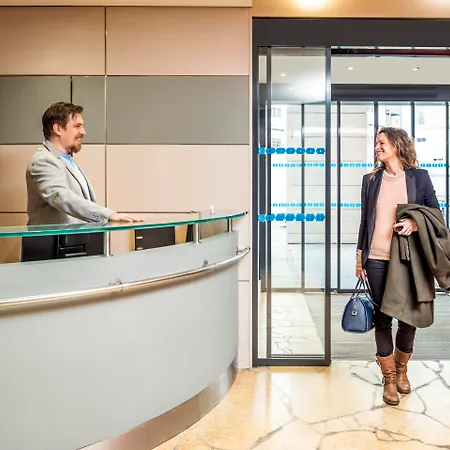 Adagio La Defense Kleber Aparthotel 4*