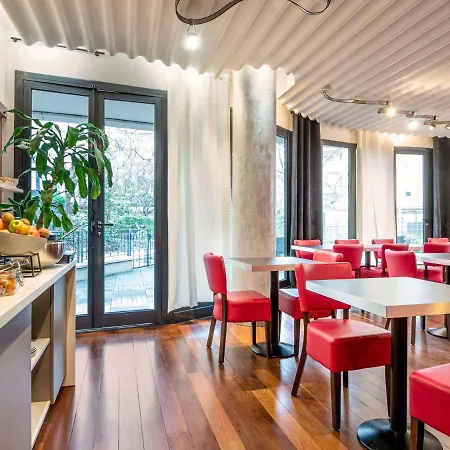 Adagio La Defense Kleber Aparthotel 4*