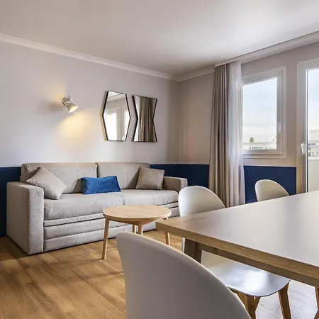 Adagio La Defense Kleber
