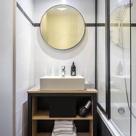 Adagio La Defense Kleber Aparthotel 3*