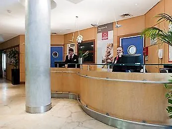 Adagio La Defense Kleber Aparthotel