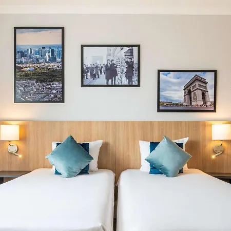 Adagio La Defense Kleber 4*
